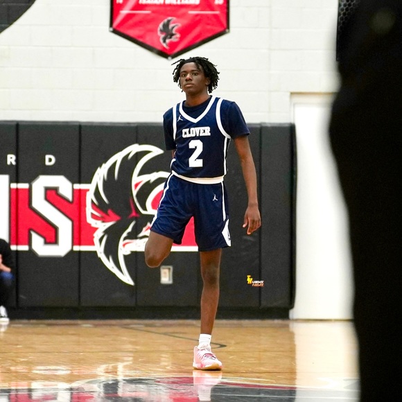 Meet your Posher, Karis - Picture 1 of 1